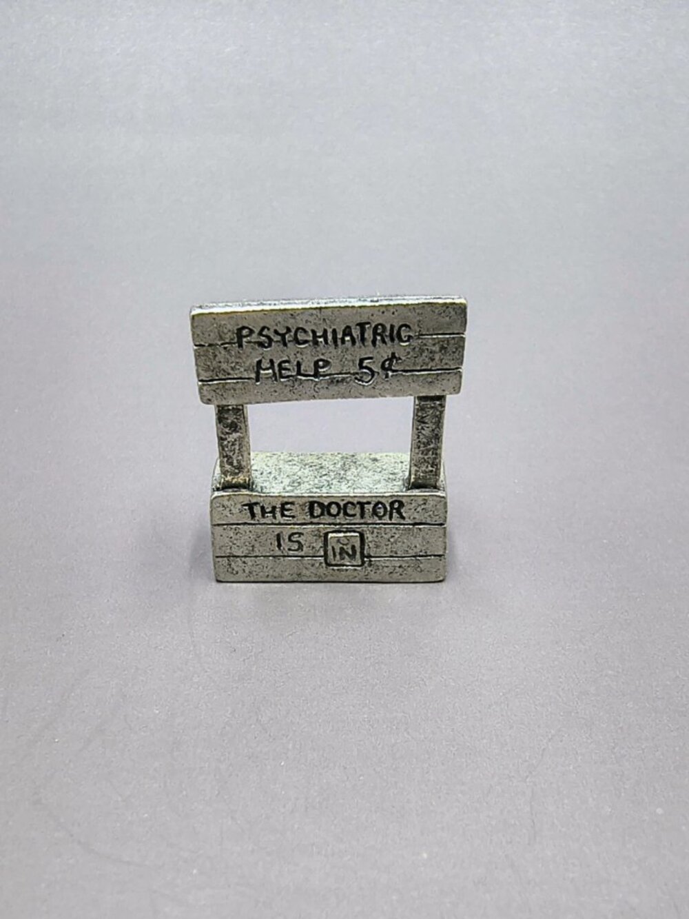 Peanuts Gang Monopoly Lucy 5 cent Psychiatric Help Doctor Booth Miniature Token